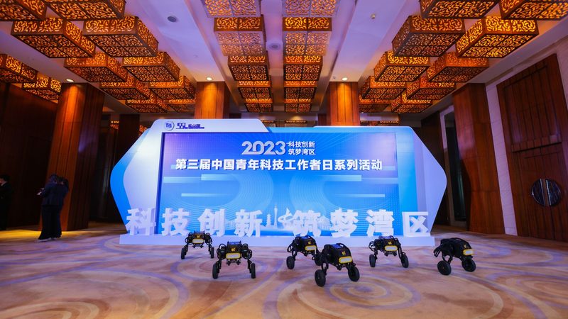 自研与外包：产品迭代速度的较量